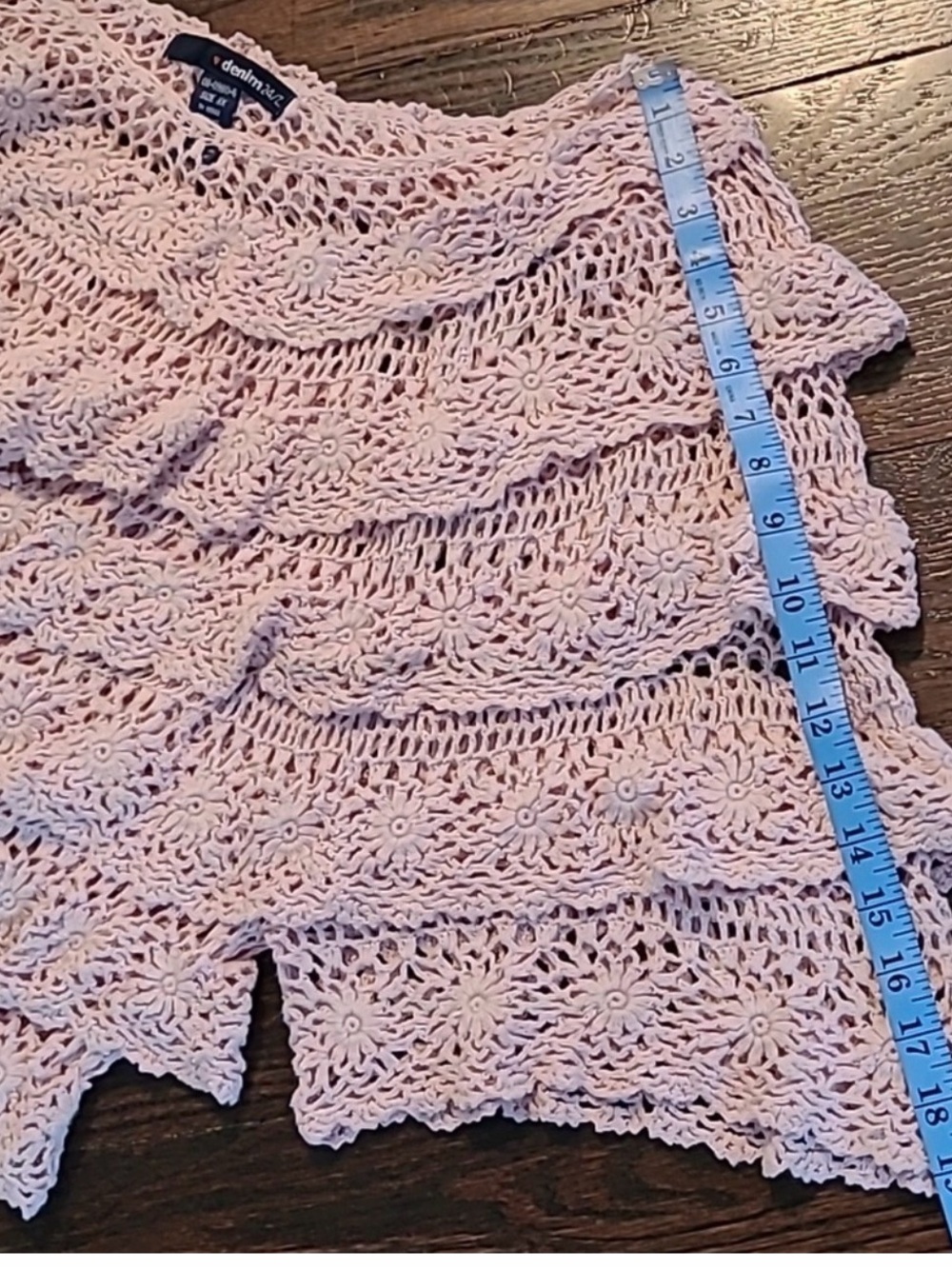 Denim&Co Pink Crochet Floral Lace Top - Picture 10 of 12